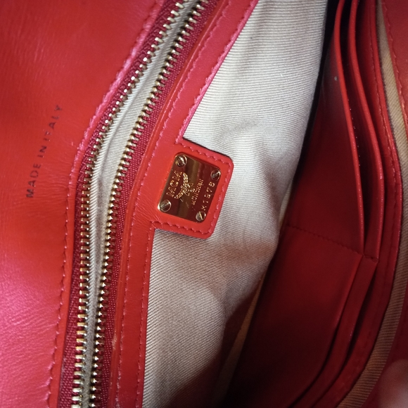 MCM Crossbody Leather Quilted Bag - Picture 4 of 8